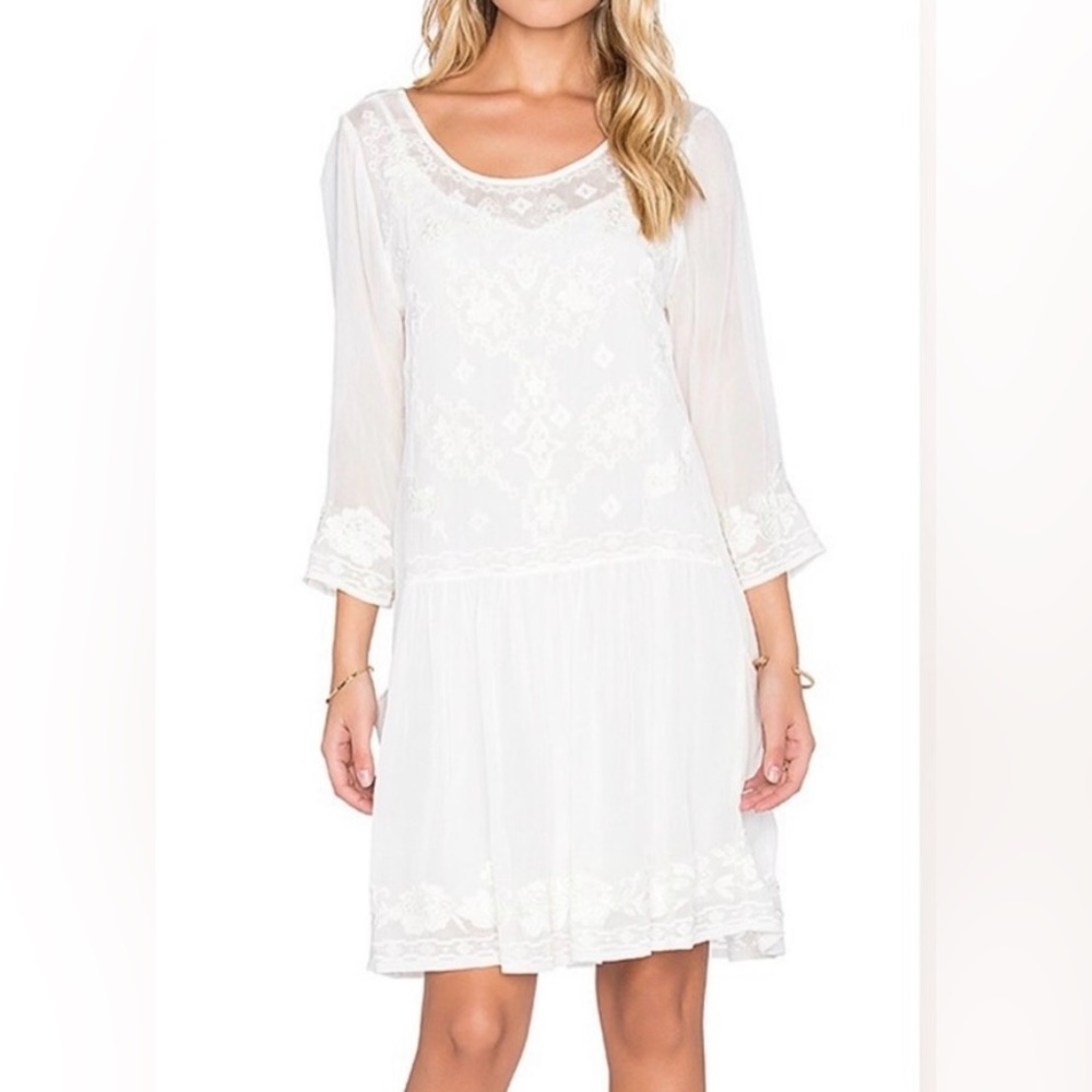 🤍Velvet🤍 Embroidered White Dress. Size M